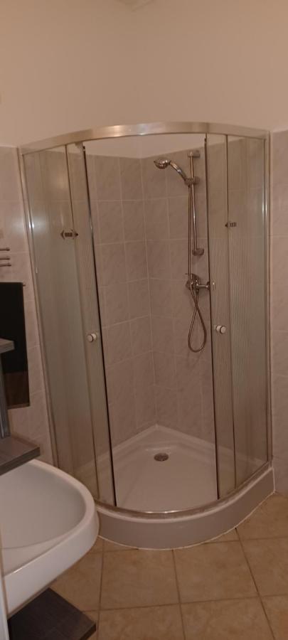 2 Studio Budapest Exteriör bild