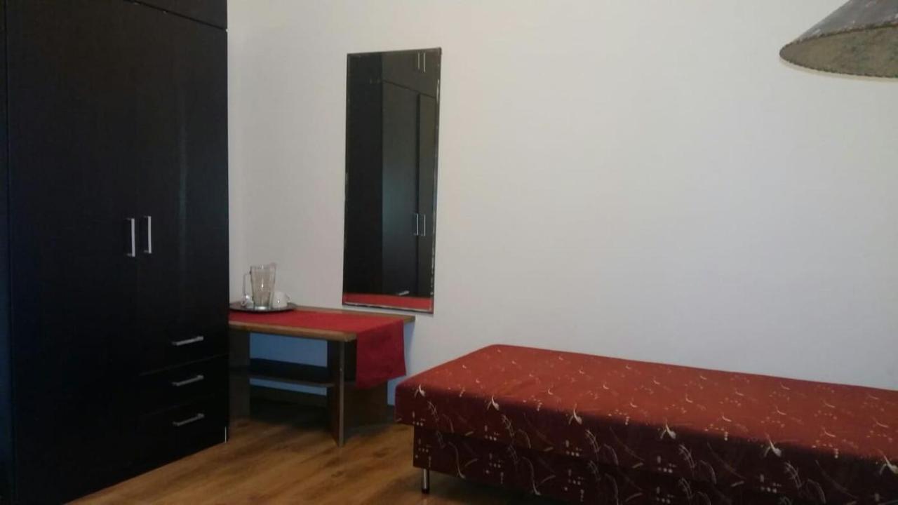 2 Studio Budapest Exteriör bild